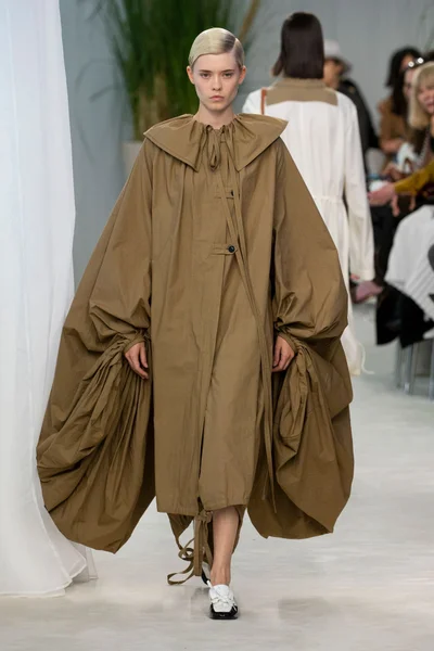 Look 26